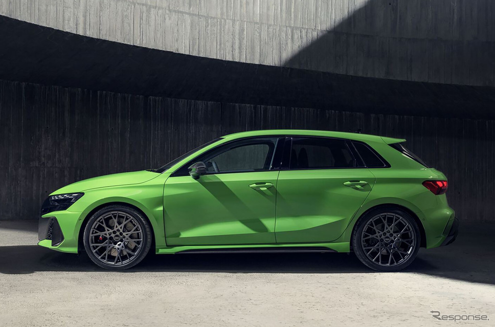 アウディRS3スポーツバック 新型《photo by Audi》