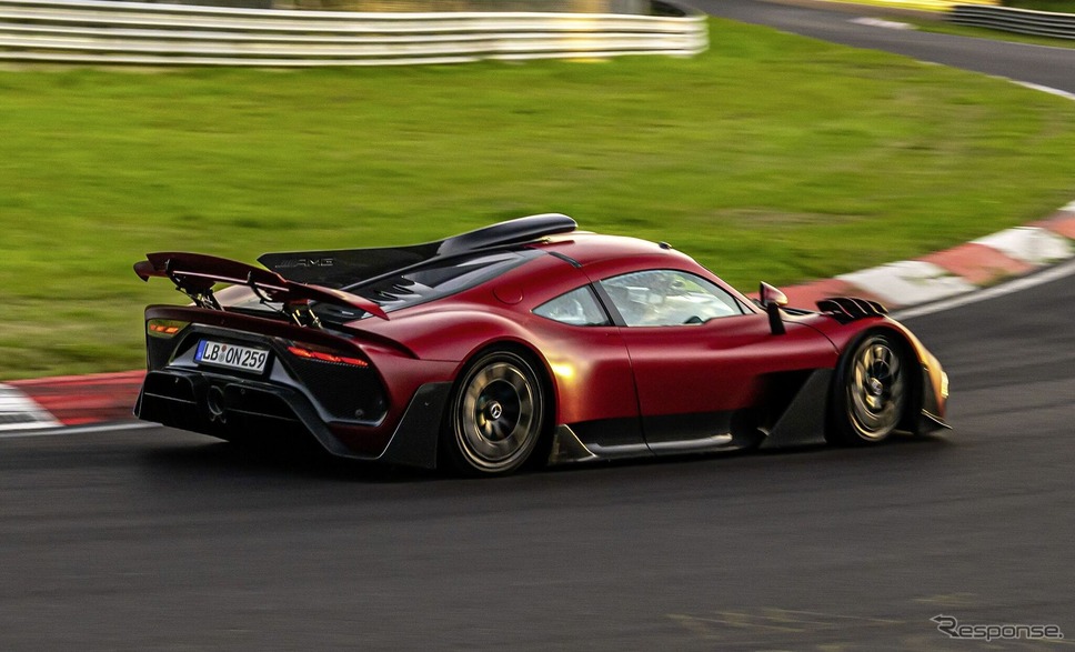メルセデスAMG『ONE』がドイツ・ニュルブルクリンク北コースで新たな市販車最速記録を樹立《photo by Mercedes-Benz》