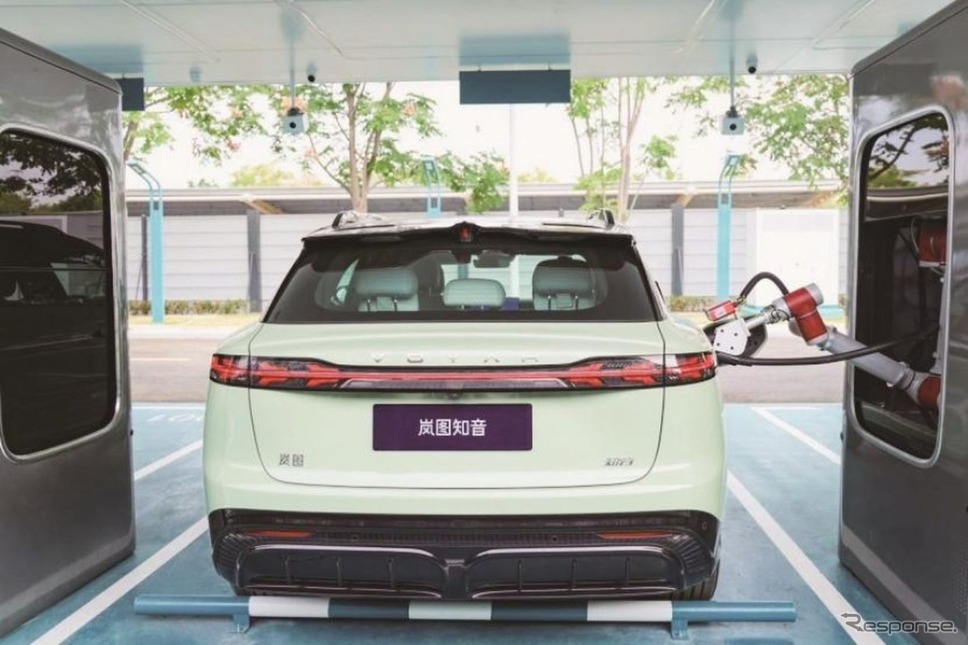 嵐図汽車が1秒の充電で1.7km走れる世界初の1000kW級充電器発表《photo by VOYAH》