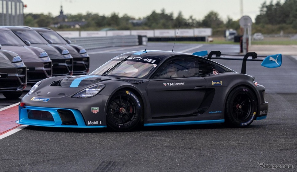 ポルシェGT4 eパフォーマンス《photo by Porsche》