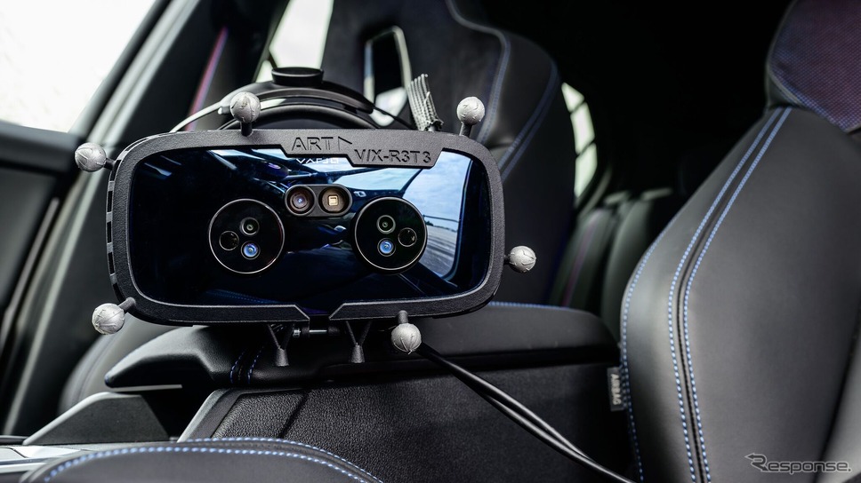 VR/MR技術を活用した「BMW M Mixed Reality」《photo by BMW》