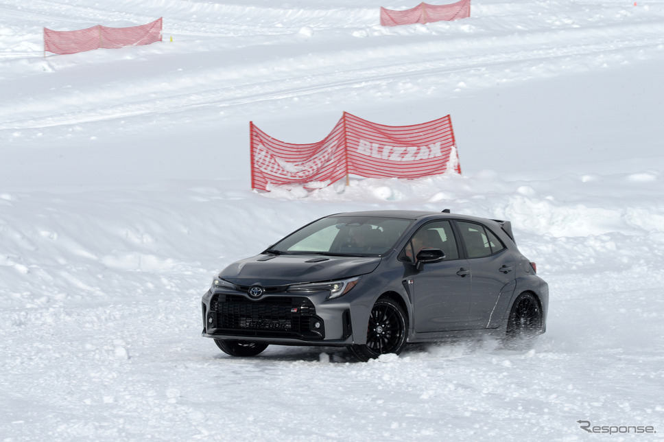 トヨタ『GRカローラ』が2025年から米ブリヂストン冬季ドライビングスクールに起用《photo by Toyota》