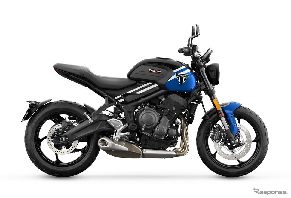 トライアンフ トライデント660(コバルトブルー/サファイアブラック)《写真提供 トライアンフモーターサイクルズジャパン》