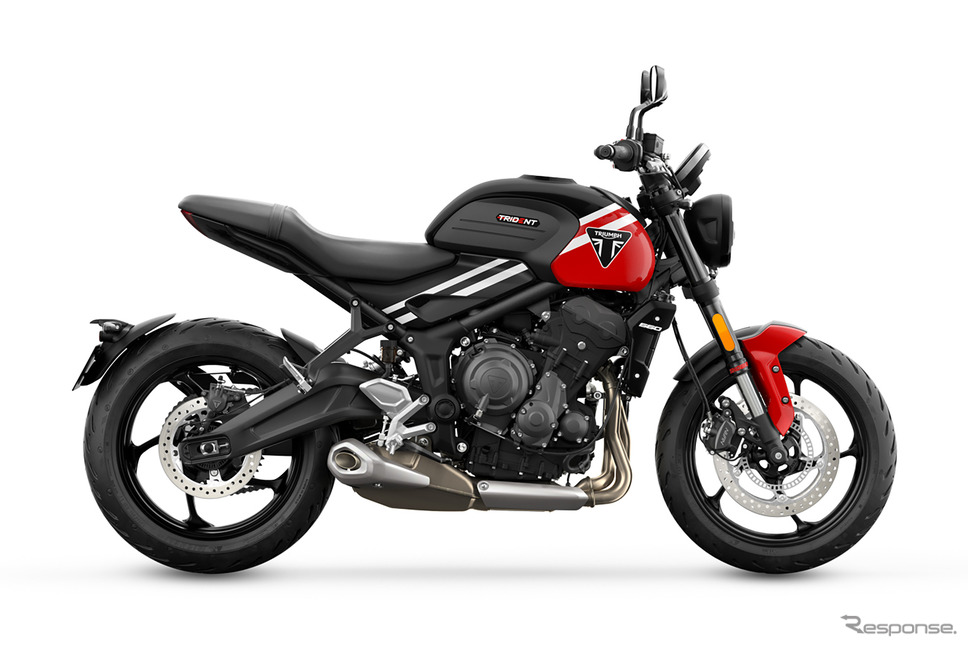 トライアンフ トライデント660(ディアブロレッド/サファイアブラック)《写真提供 トライアンフモーターサイクルズジャパン》