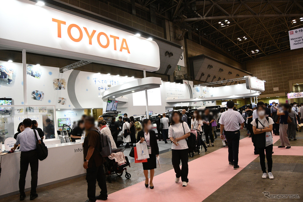 トヨタ自動車/ブース全景《写真撮影 諸星陽一》