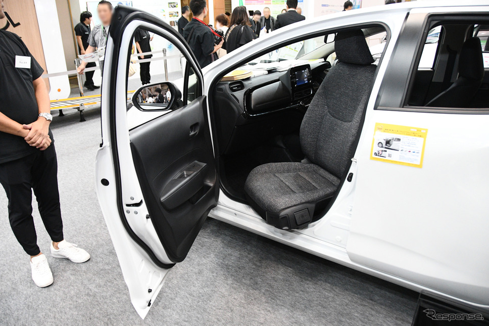 トヨタ自動車/助手席回転シート《写真撮影 諸星陽一》