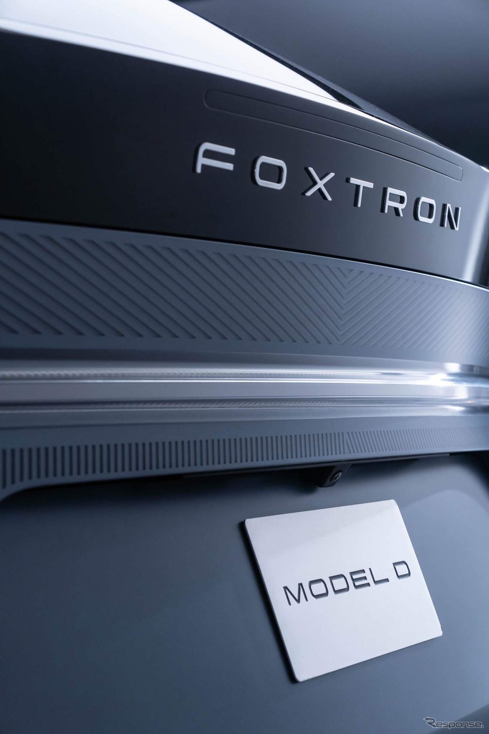フォックスコンの新型電動ミニバン『MODEL D』《photo by Foxconn》