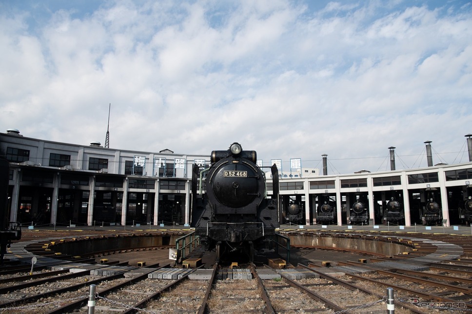 京都鉄道博物館 扇形車庫《写真提供 京都鉄道博物館》