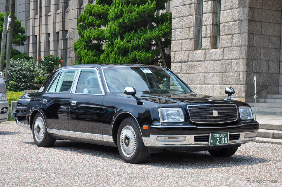 彌榮自動車 トヨタ・センチュリー《写真提供 彌榮自動車株式会社》