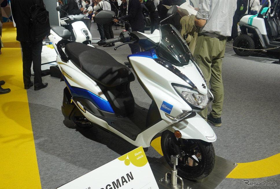 スズキ e-バーグマン(ジャパンモビリティショー ビズウィーク2024)《写真撮影 宮崎壮人》
