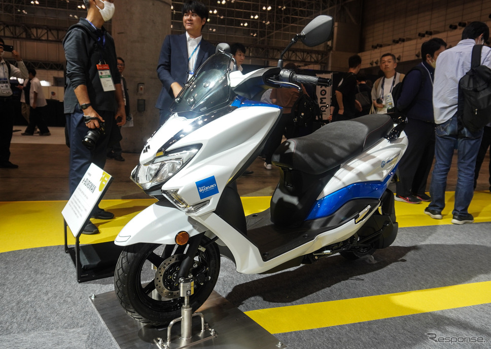 スズキ e-バーグマン(ジャパンモビリティショー ビズウィーク2024)《写真撮影 宮崎壮人》