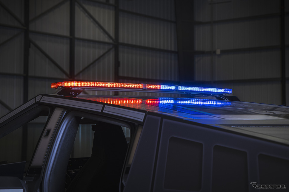 テスラ・サイバートラックの警察車両《photo by UP.FIT》
