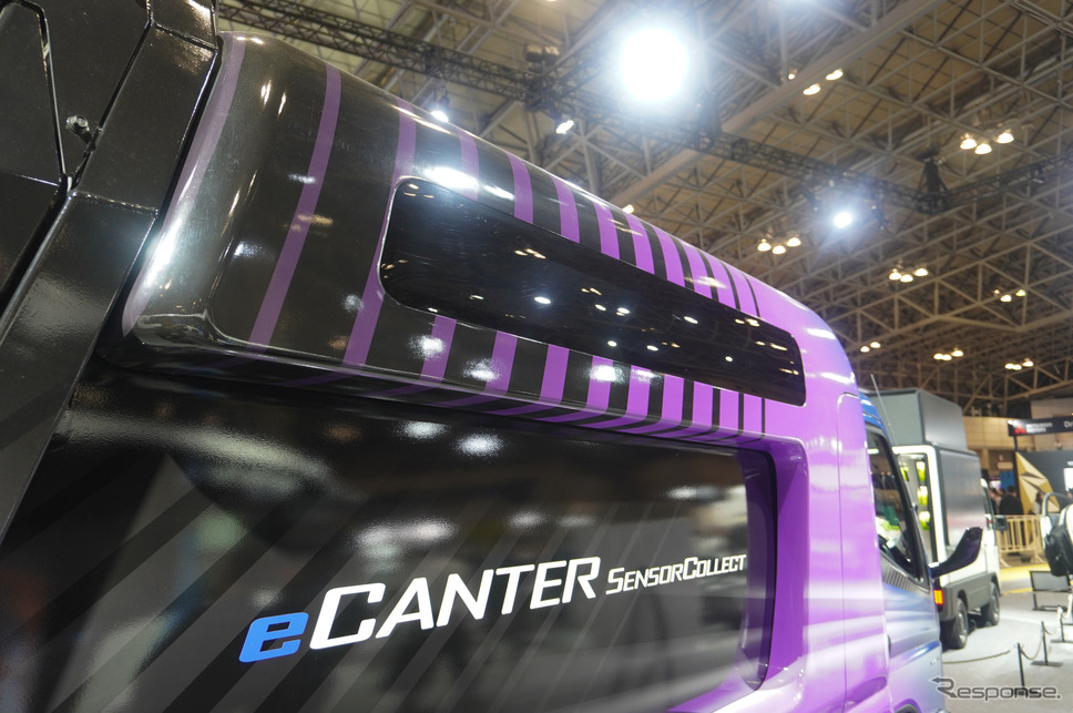 三菱ふそう、次世代の自動追尾型 EVごみ収集車のコンセプトモデル「eCanter SensorCollect」《写真撮影 宮崎壮人》