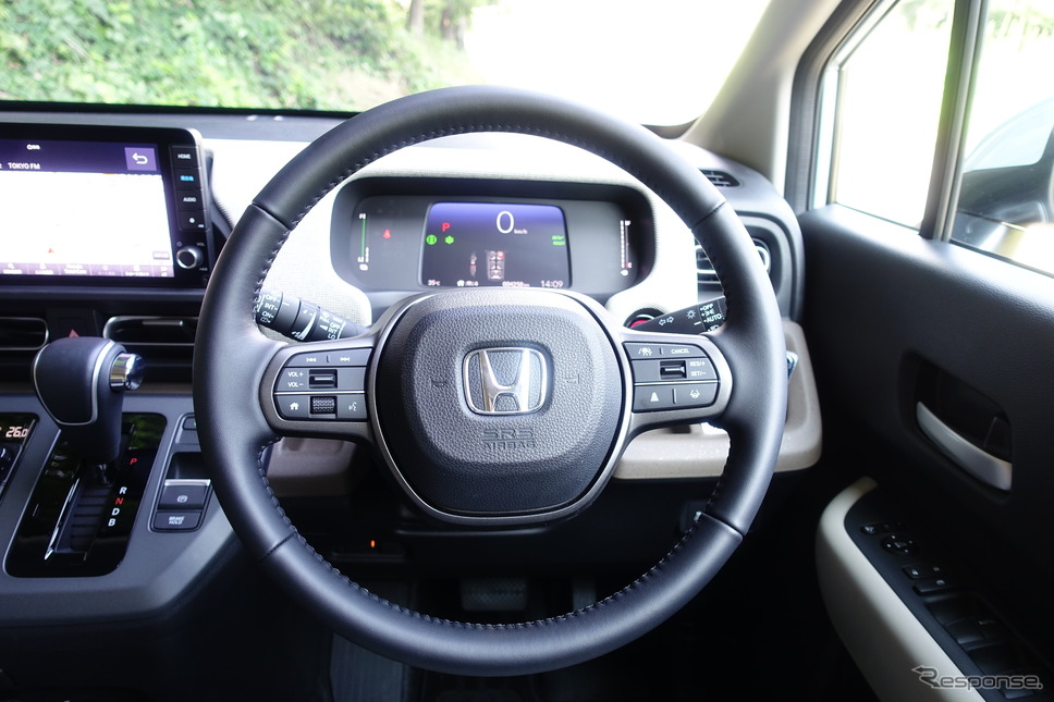 ホンダ フリード e:HEV エア《写真撮影 中村孝仁》
