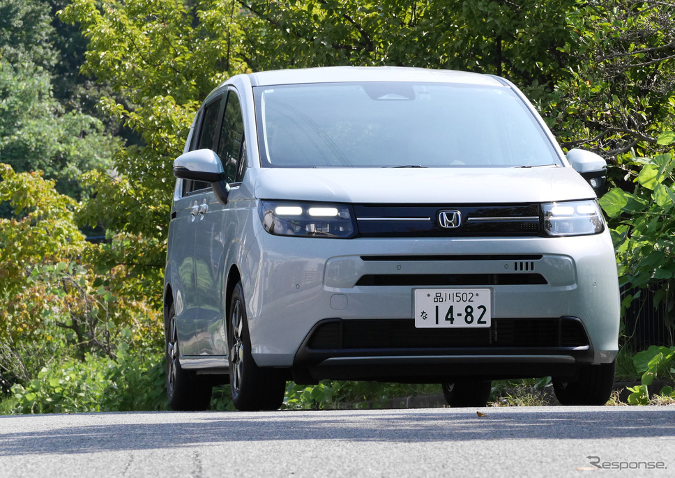 ホンダ フリード e:HEV エア《写真撮影 中村孝仁》