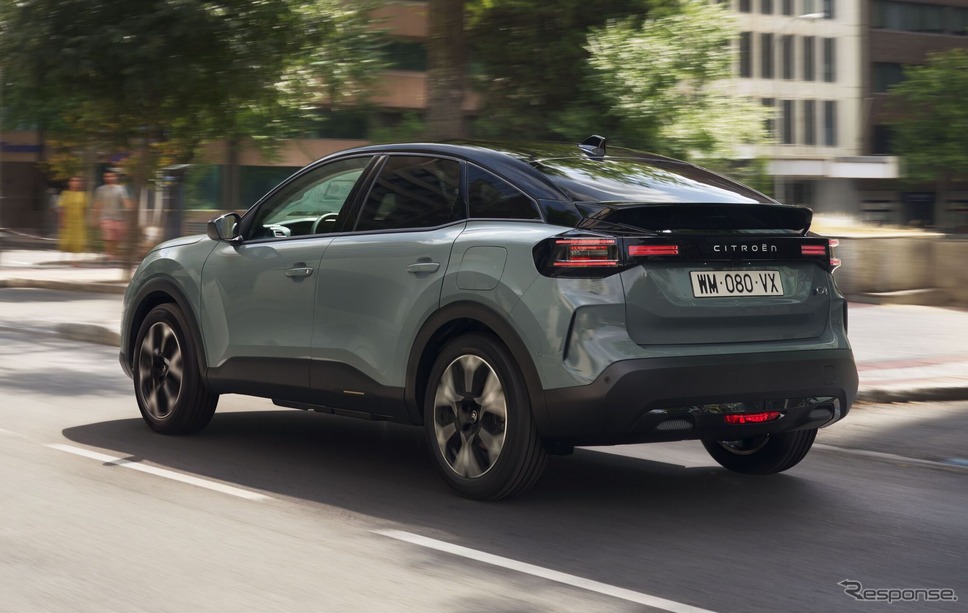 シトロエンE-C4改良新型《photo by Citroen》