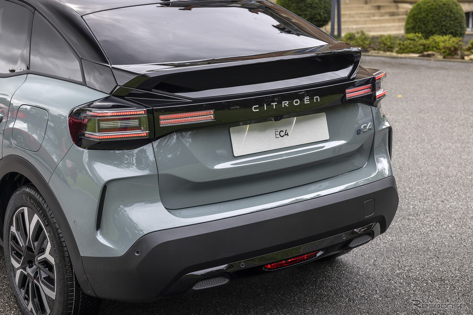 シトロエン E-C4 改良新型《photo by Citroen》