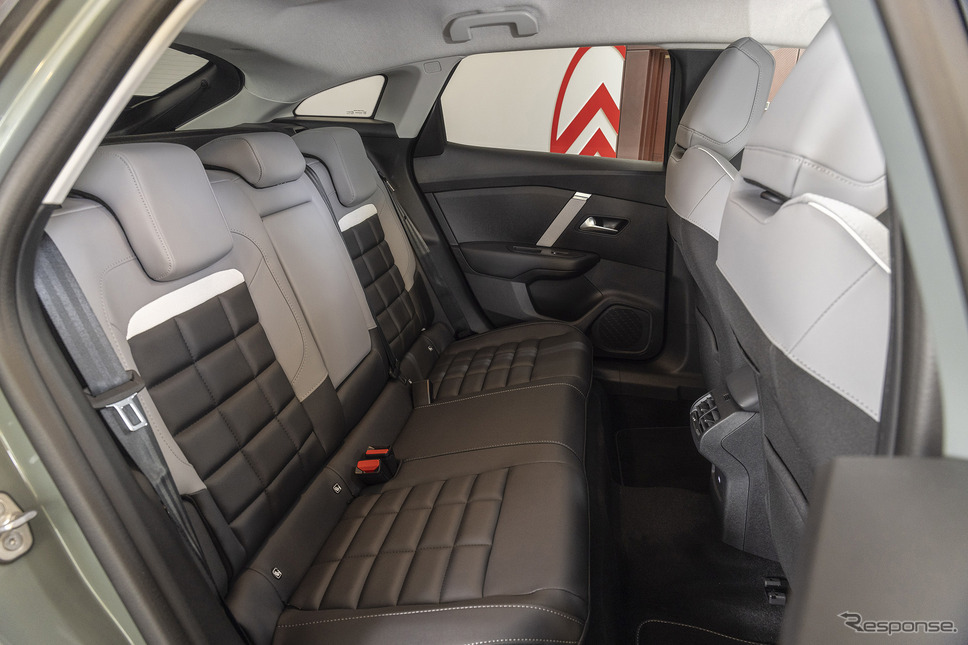 シトロエン E-C4 改良新型《photo by Citroen》