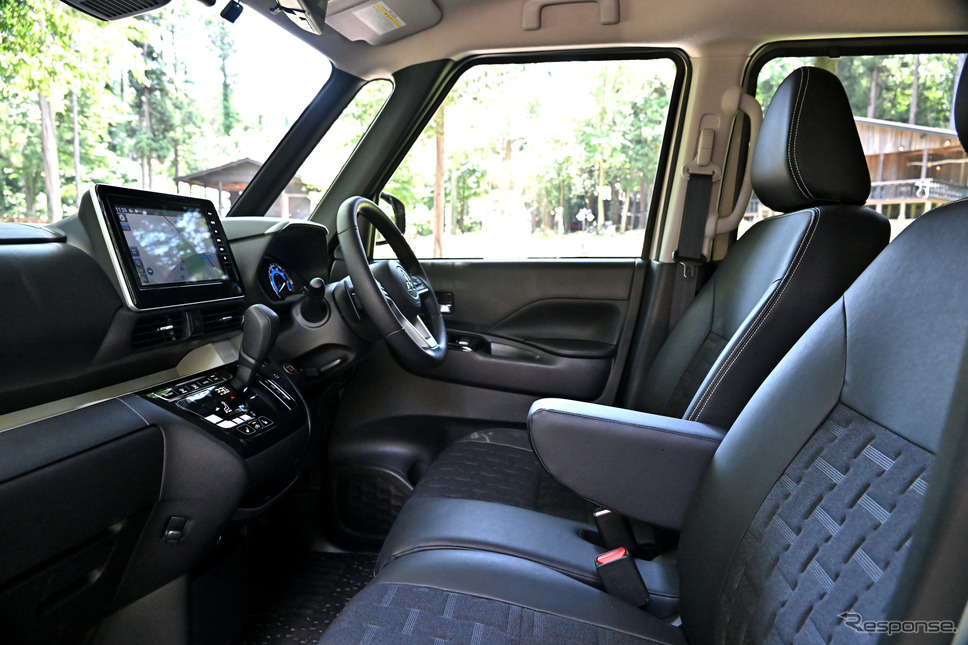 三菱 デリカミニの運転席(参考画像)《写真撮影 雪岡直樹》