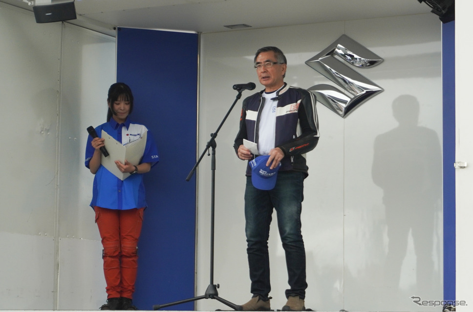 「来年は40周年」と宣言したスズキ鈴木俊宏社長《写真撮影 宮崎壮人》