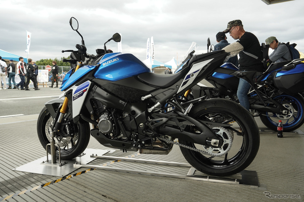 スズキ GSX-S1000(トリトンブルーメタリック)《写真撮影 宮崎壮人》