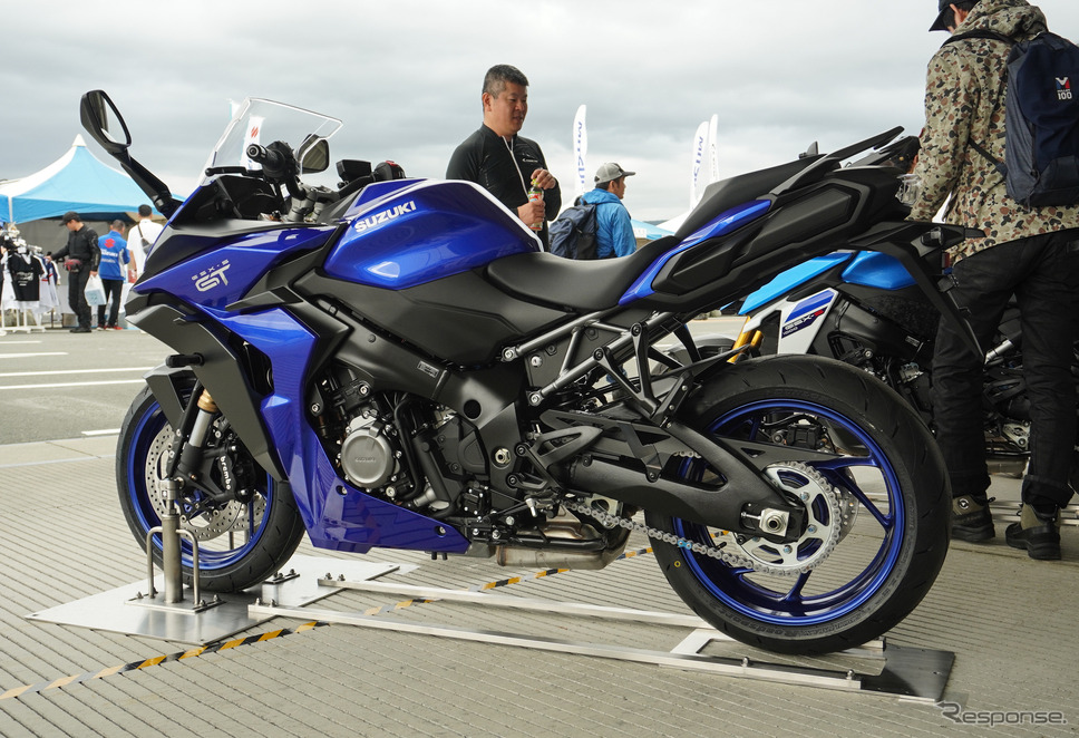 スズキ GSX-S1000GT(パールビガーブルー)《写真撮影 宮崎壮人》