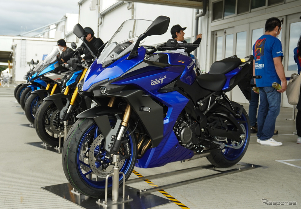 スズキ GSX-S1000GT(パールビガーブルー)《写真撮影 宮崎壮人》