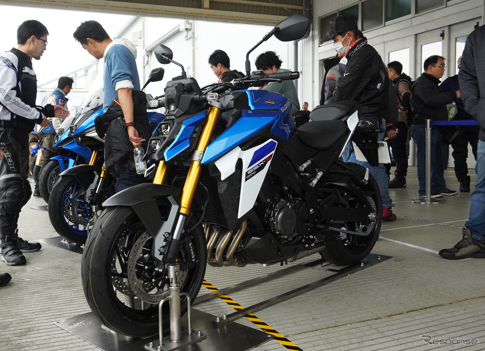 スズキ GSX-S1000(トリトンブルーメタリック)《写真撮影 宮崎壮人》