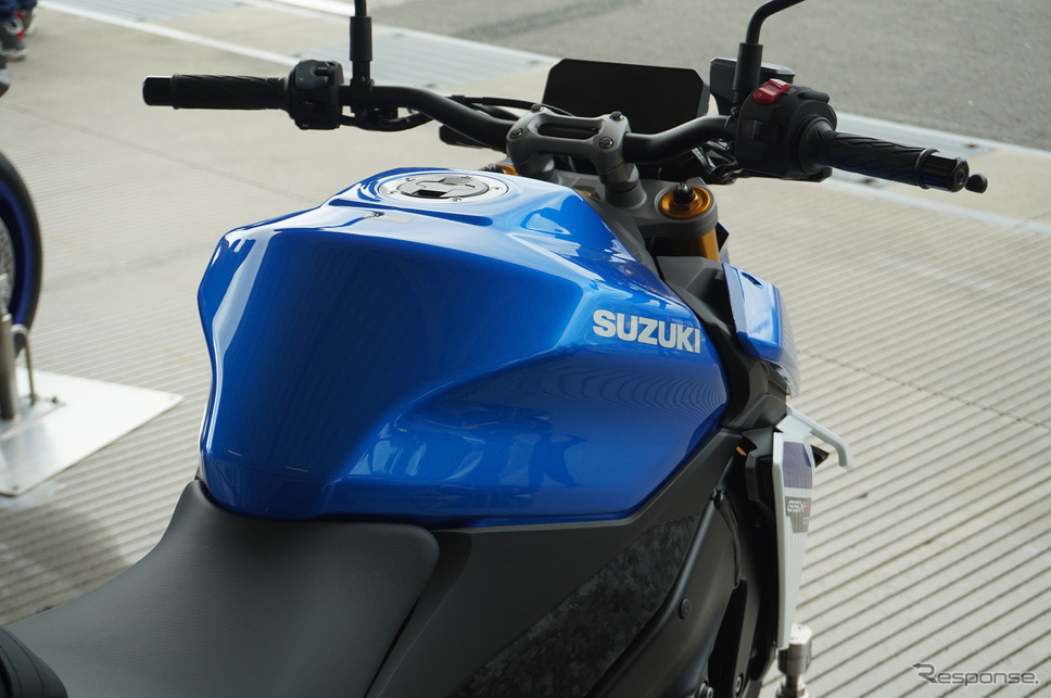 スズキ GSX-S1000(トリトンブルーメタリック)《写真撮影 宮崎壮人》