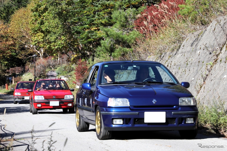 ルノールーテシアを先頭にプジョー205CTI、309GTI《写真撮影 内田俊一》