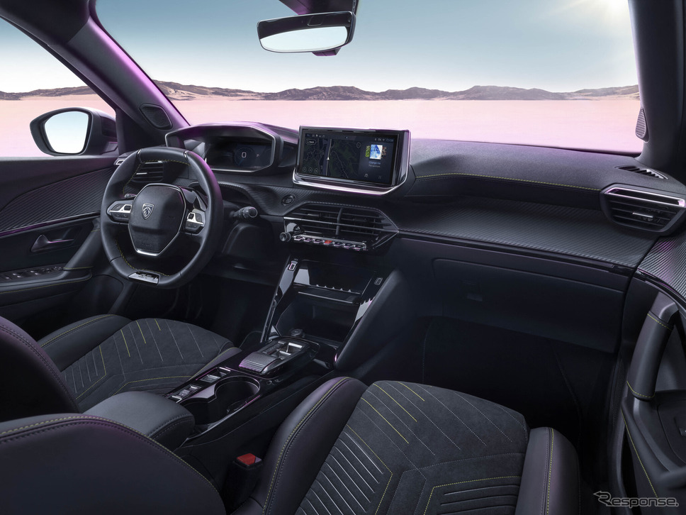 プジョー E-2008 改良新型(写真は欧州仕様)《photo by Peugeot》