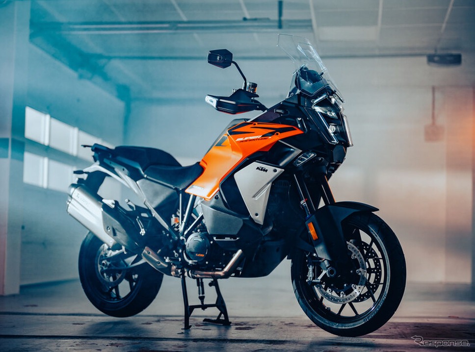 KTM 1390スーパーアドベンチャーS EVOの2025年モデル《photo by KTM》