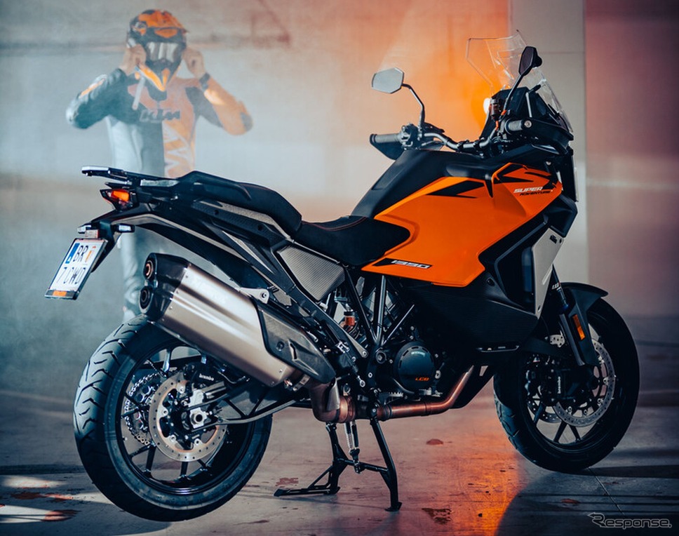 KTM 1390スーパーアドベンチャーS EVOの2025年モデル《photo by KTM》
