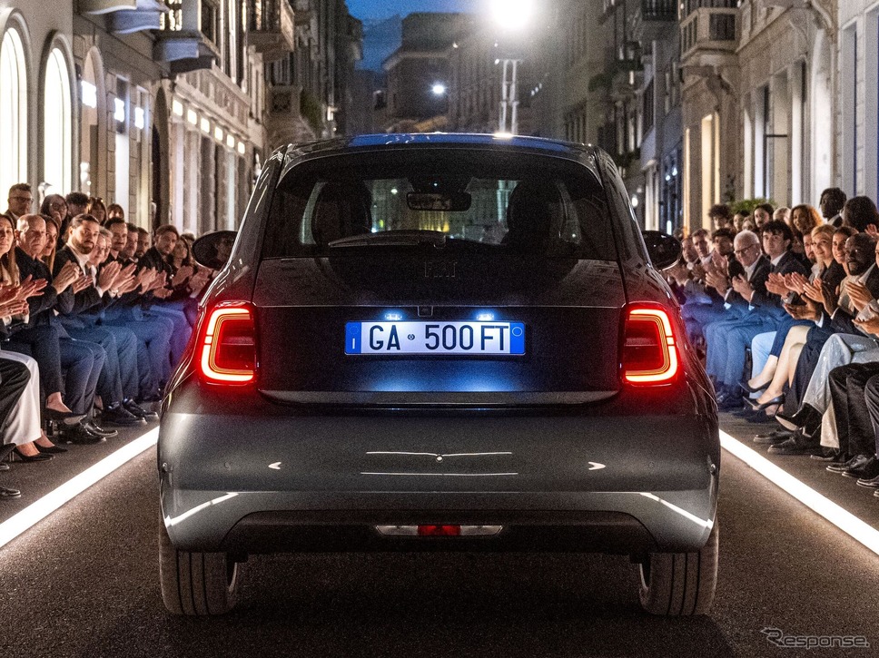 フィアット500e Giorgio Armani Collector's Edition《photo by Fiat》