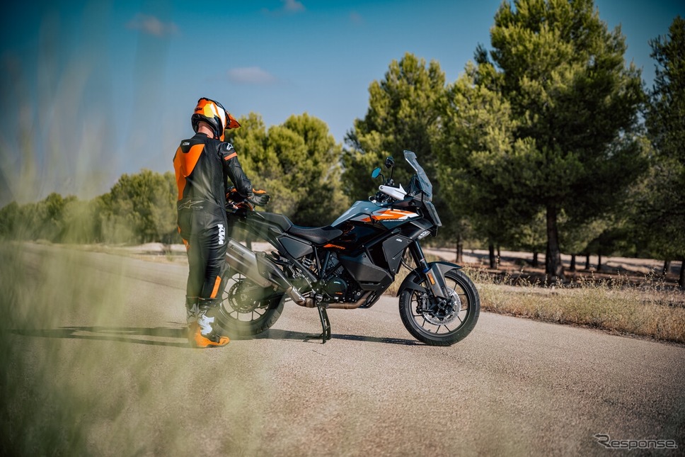 KTM『1390 SUPER ADVENTURE S』の2025年モデル《photo by KTM》