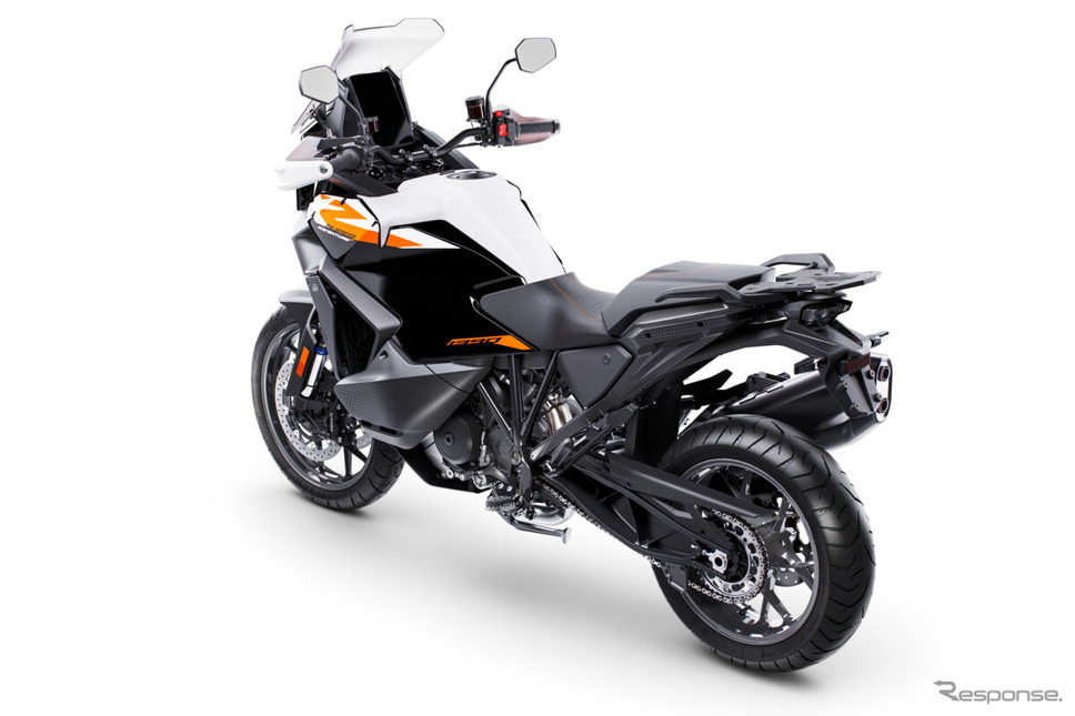KTM『1390 SUPER ADVENTURE S』の2025年モデル《photo by KTM》