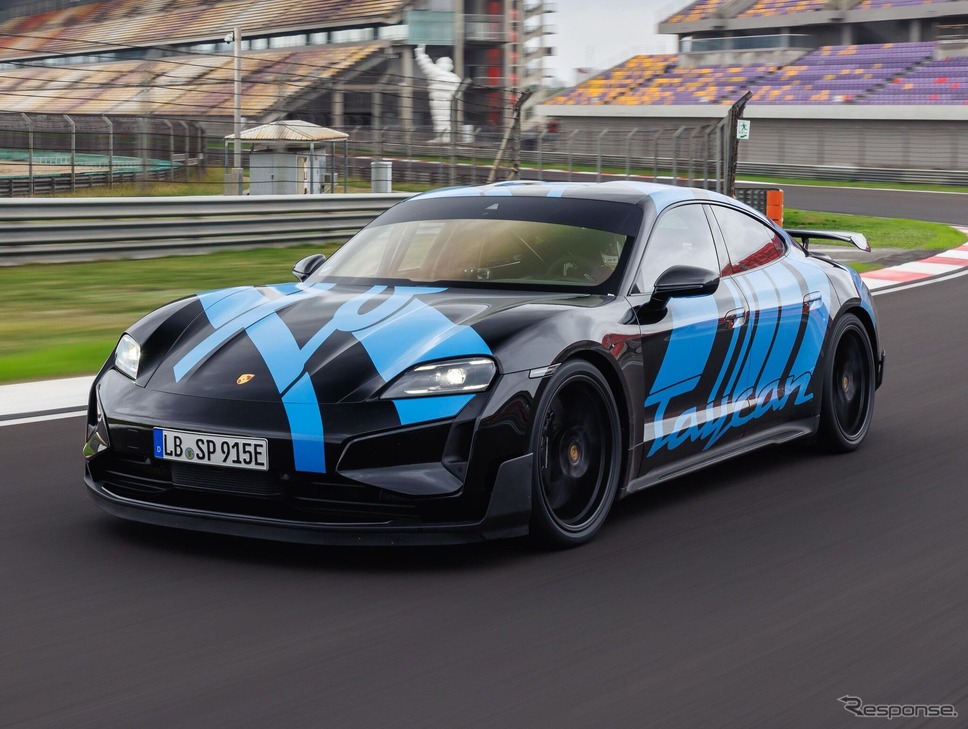 ポルシェ・タイカン・ターボGTが上海国際サーキットで量産車最速のラップタイムを記録《photo by Porsche》