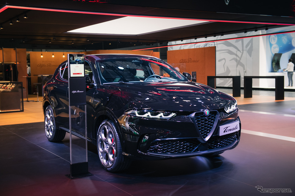 アルファロメオ・トナーレの2025年モデル(パリモーターショー2024)《photo by Alfa Romeo》