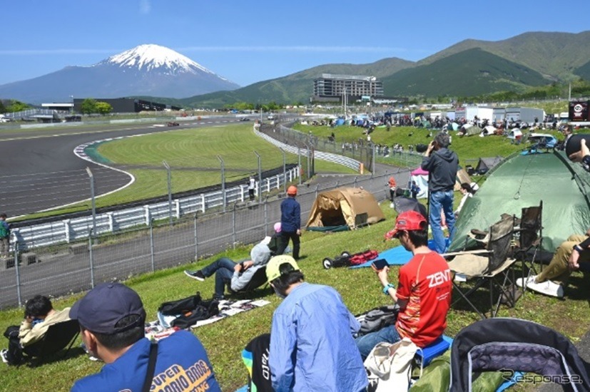 観戦エリア《写真提供 富士スピードウェイ》