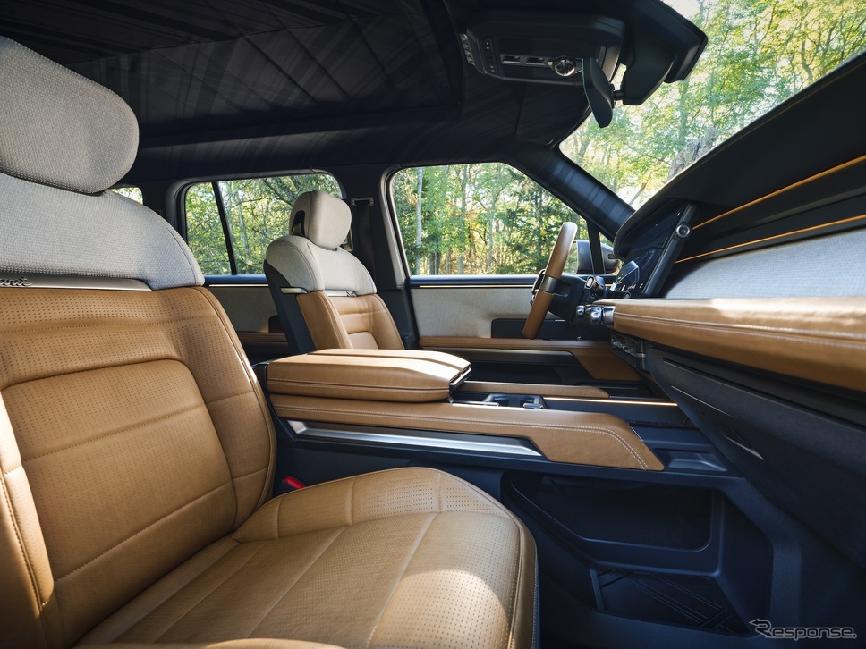 スカウトモーターズの新型電動SUV『トラベラー』のプロトタイプ《photo by Scout》
