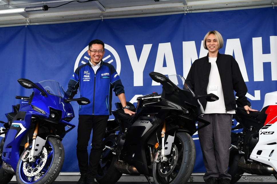 プロジェクトリーダー 津谷晃司氏(左)と企画推進部 兎田潤一氏(右)《写真撮影 伊丹孝裕》