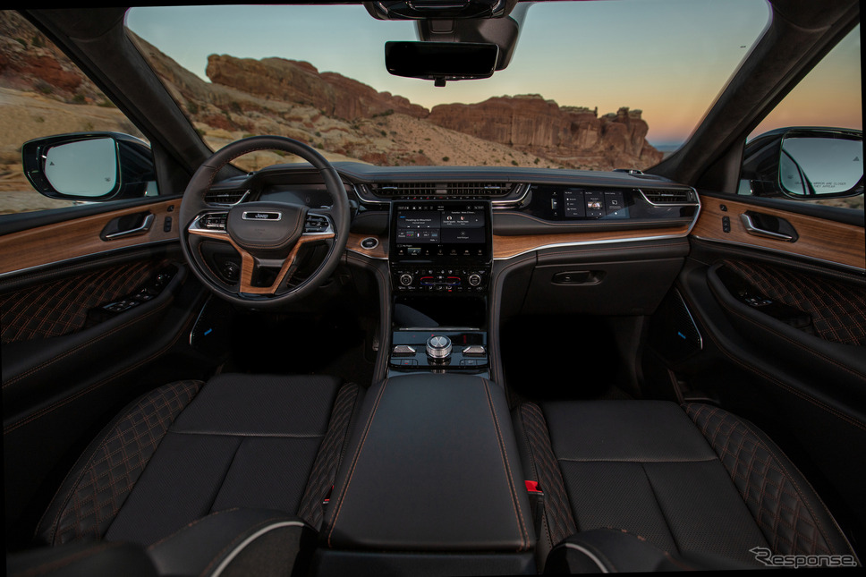 ジープ・グランドチェロキーの2025年モデル(米国仕様)《photo by Jeep》