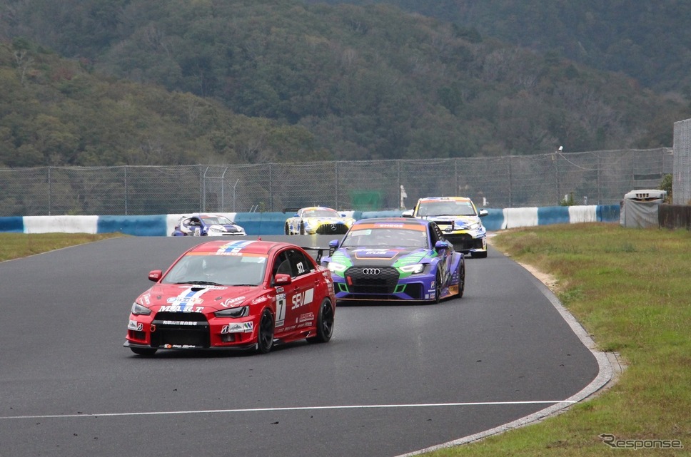 スーパー耐久シリーズ第6戦in岡山《写真撮影 吉田瑶子》