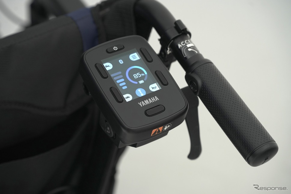 ヤマハ発動機の車いす電動化ユニットの新製品「JWG-1」《写真提供 ヤマハ発動機》
