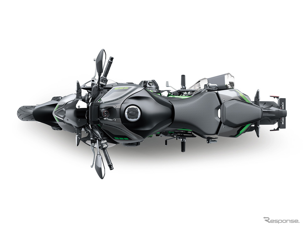 カワサキ Z900 2025年モデル《写真提供 カワサキモータースジャパン》