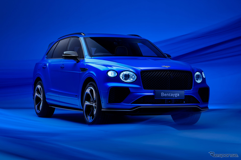 ファッションデザイナーのスプリヤ・レレと共同開発した「ニーラブルー」のベントレー ベンテイガS《photo by Bentley》