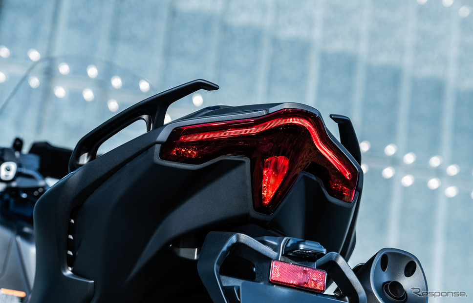 ヤマハ TMAX / TMAX TechMAX《photo by Yamaha Motor》