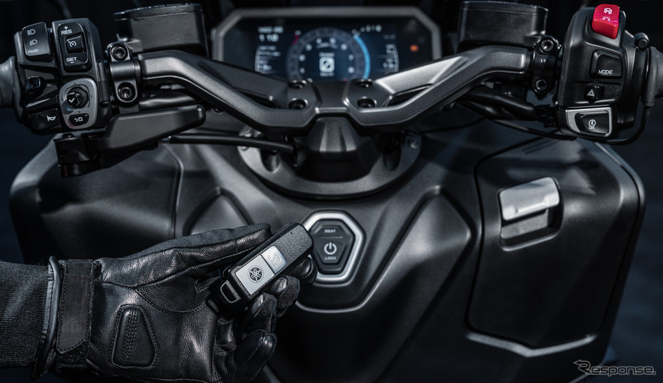 ヤマハ TMAX / TMAX TechMAX《photo by Yamaha Motor》