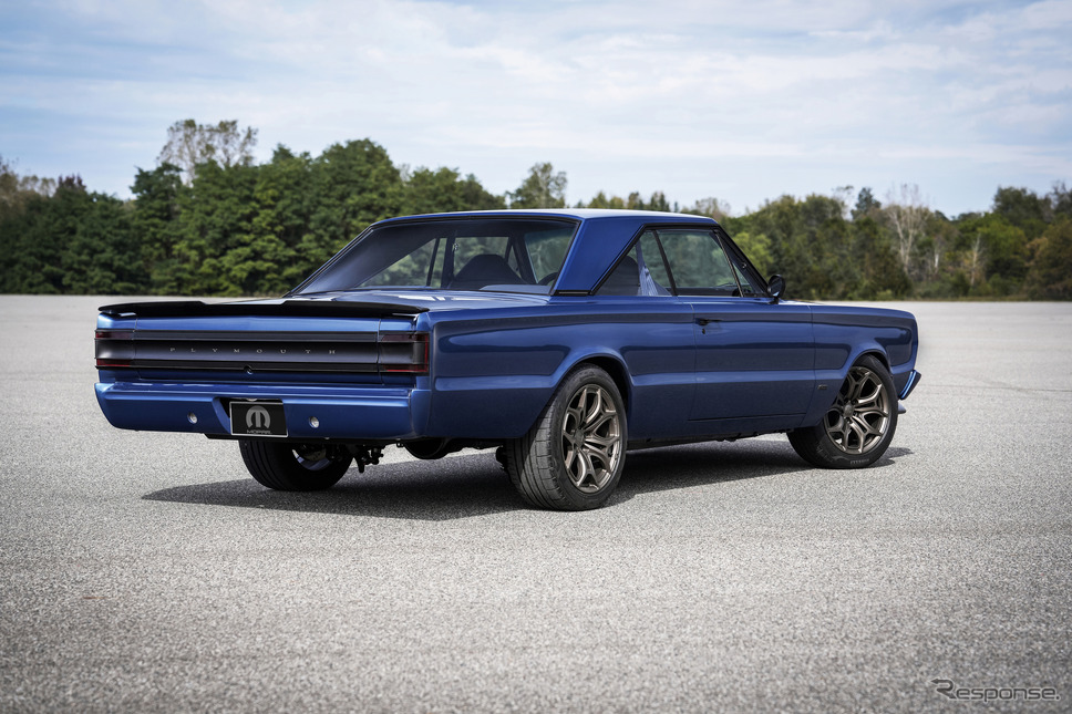 プリムス GTX エレクトロモッドコンセプト《photo by stellantis》