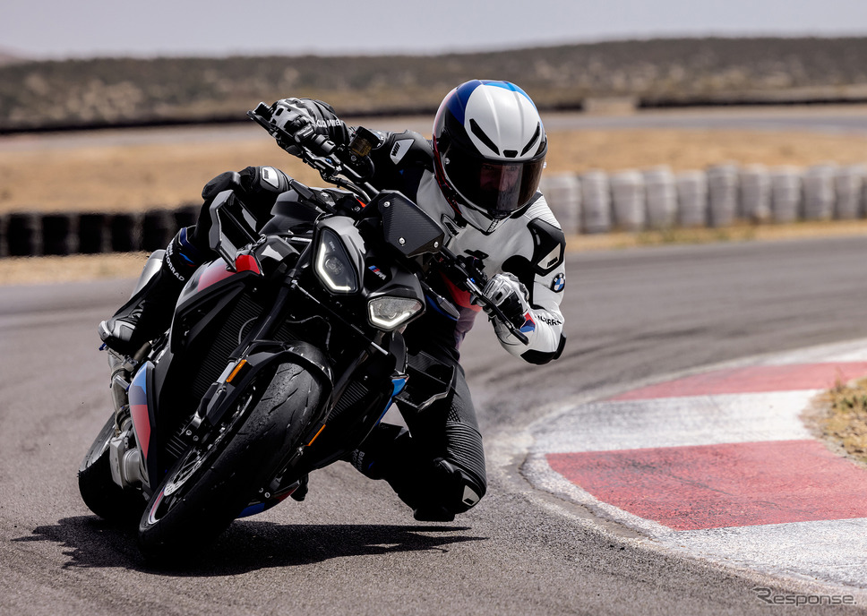 BMW M 1000 R 改良新型《photo by BMW》